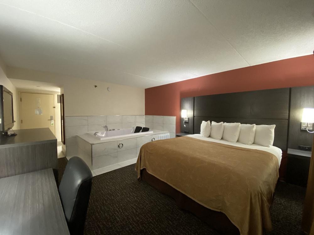 Chicago Club Inn & Suite Окбрук Террас Экстерьер фото